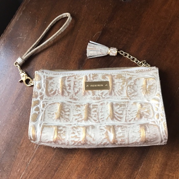 Brahmin Handbags - EUC Brahmin Wristlet